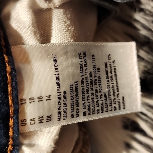 American Eagle Outfitters Pre-loved Distressed Shorts - Picture 5 of 7